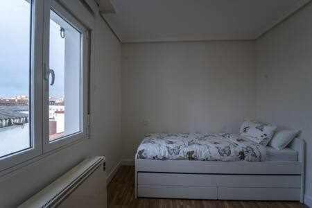 Atico Terraza Playa Futbol Y Congresos Vut4708As Apartment Gijon Ngoại thất bức ảnh